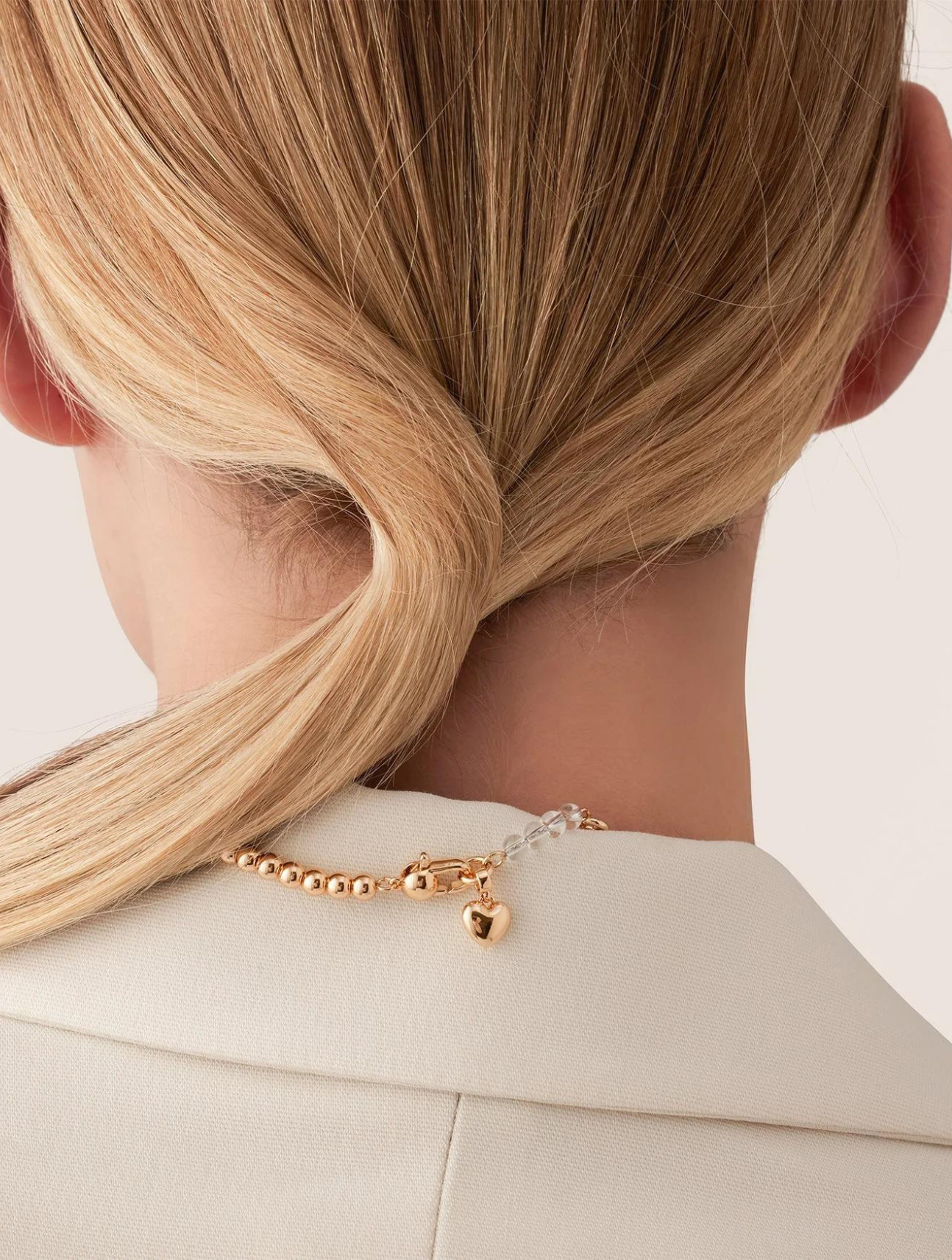 Pia Choker