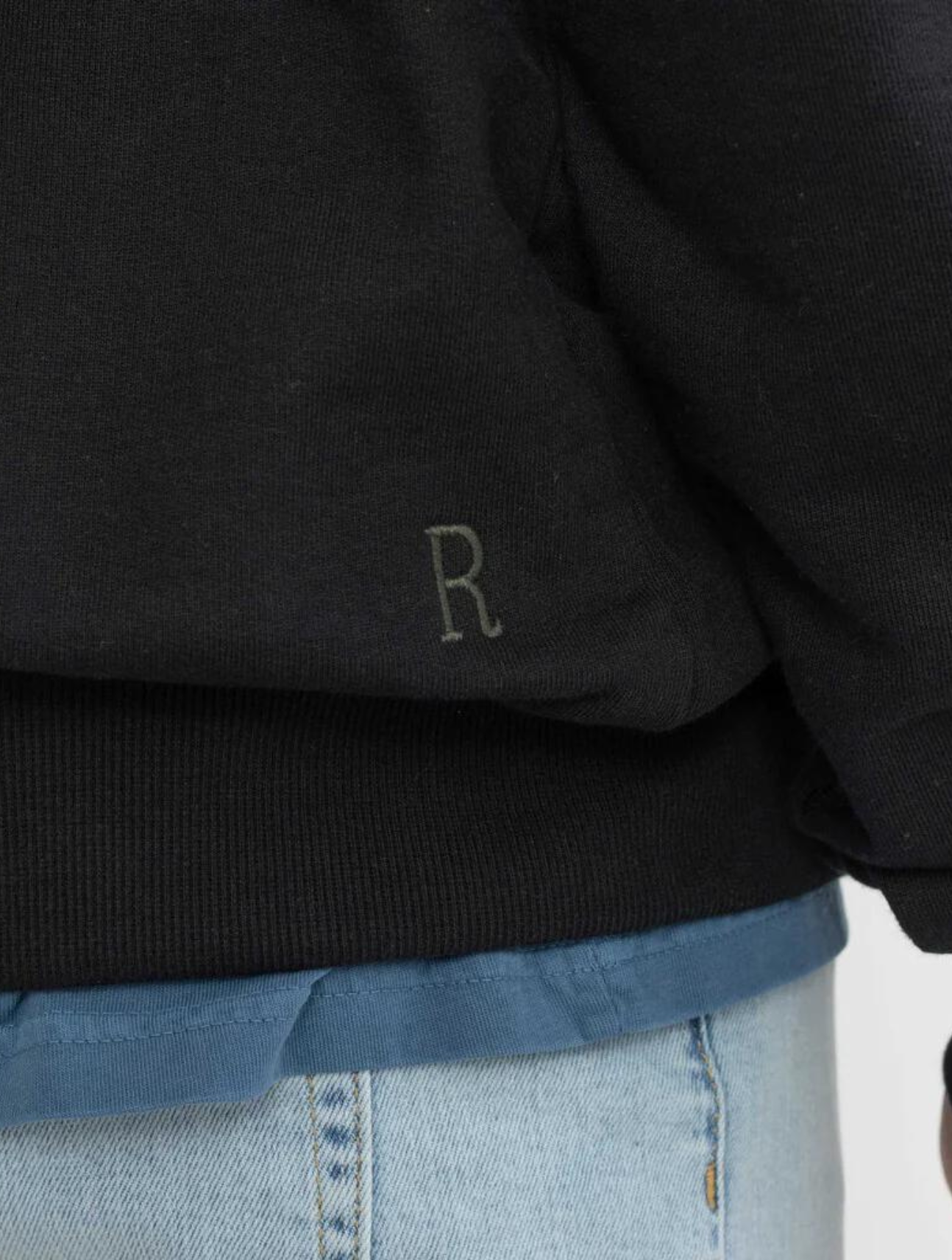 2060 Loose Crewneck