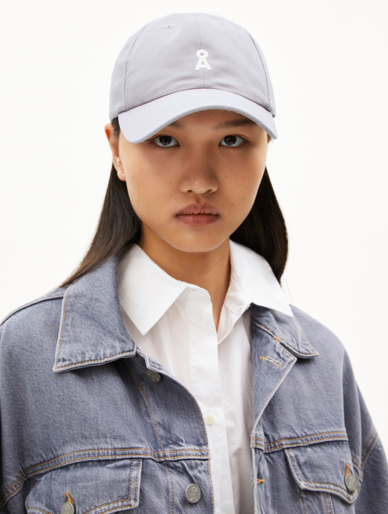 Yenaas Bold Cap