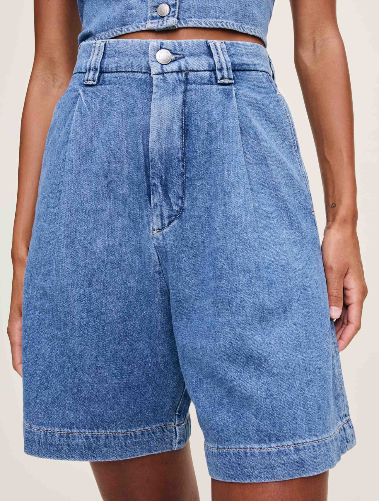 Hepburn Pleated Short