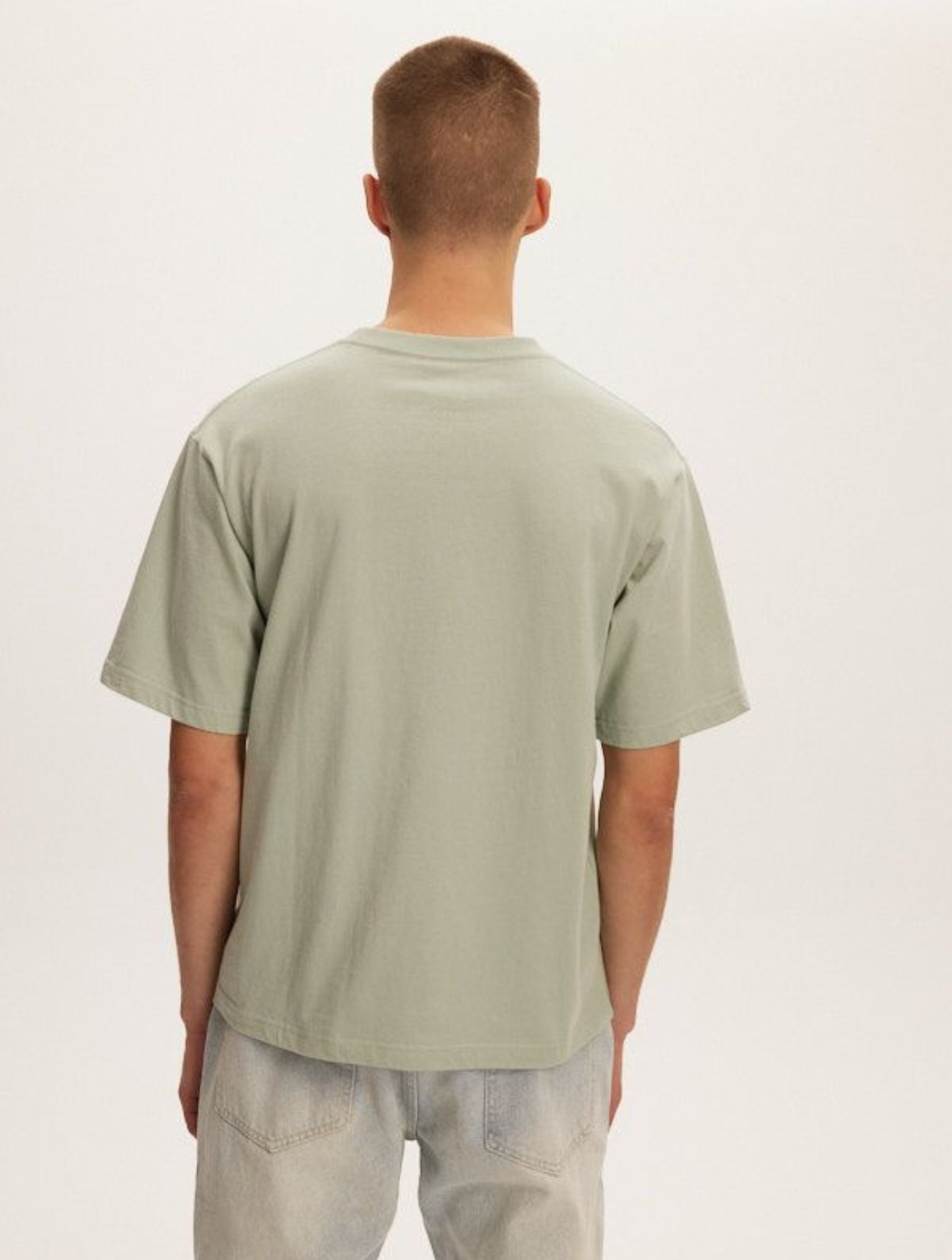 Eazy Box Tee
