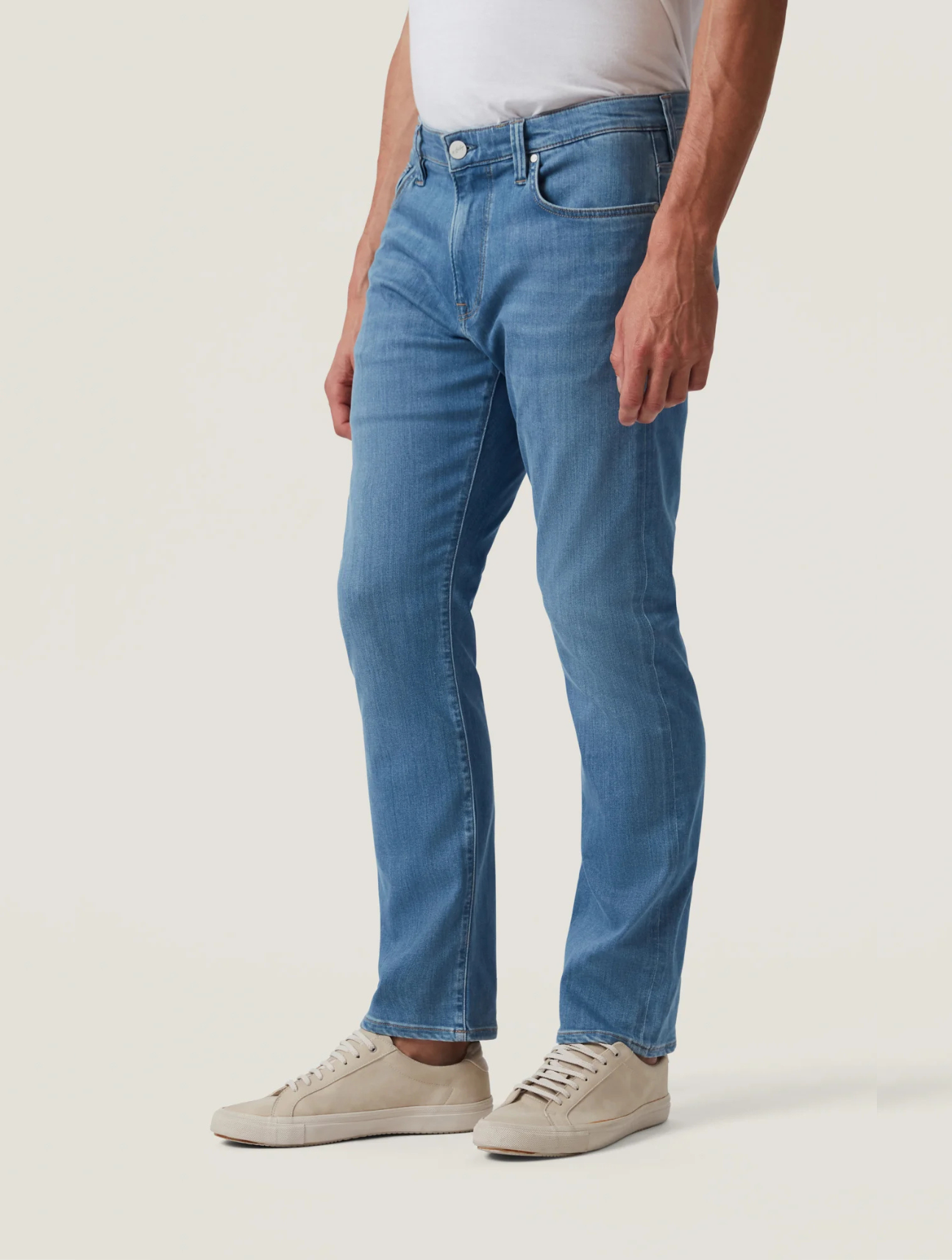 Camino Relaxed Straight