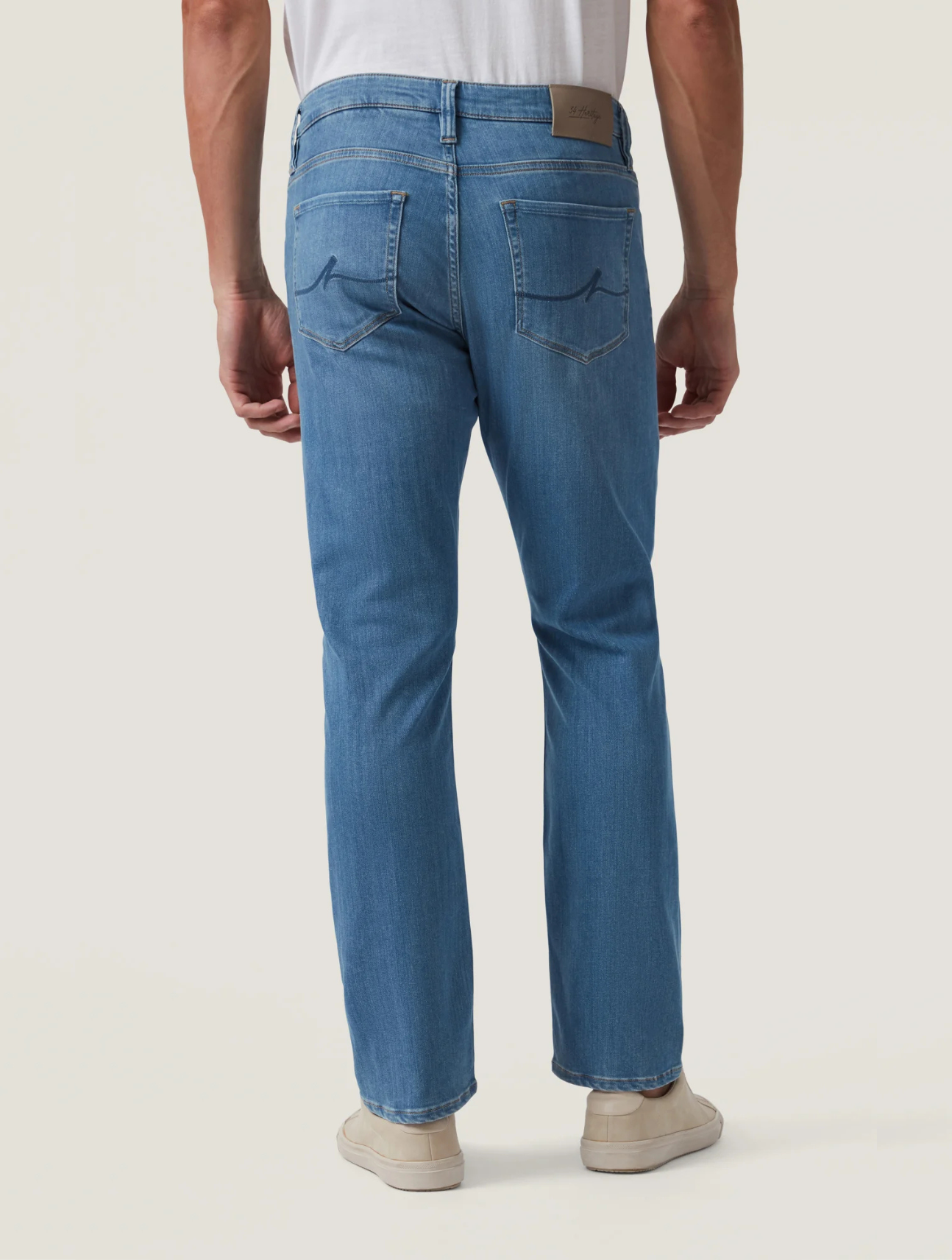 Camino Relaxed Straight
