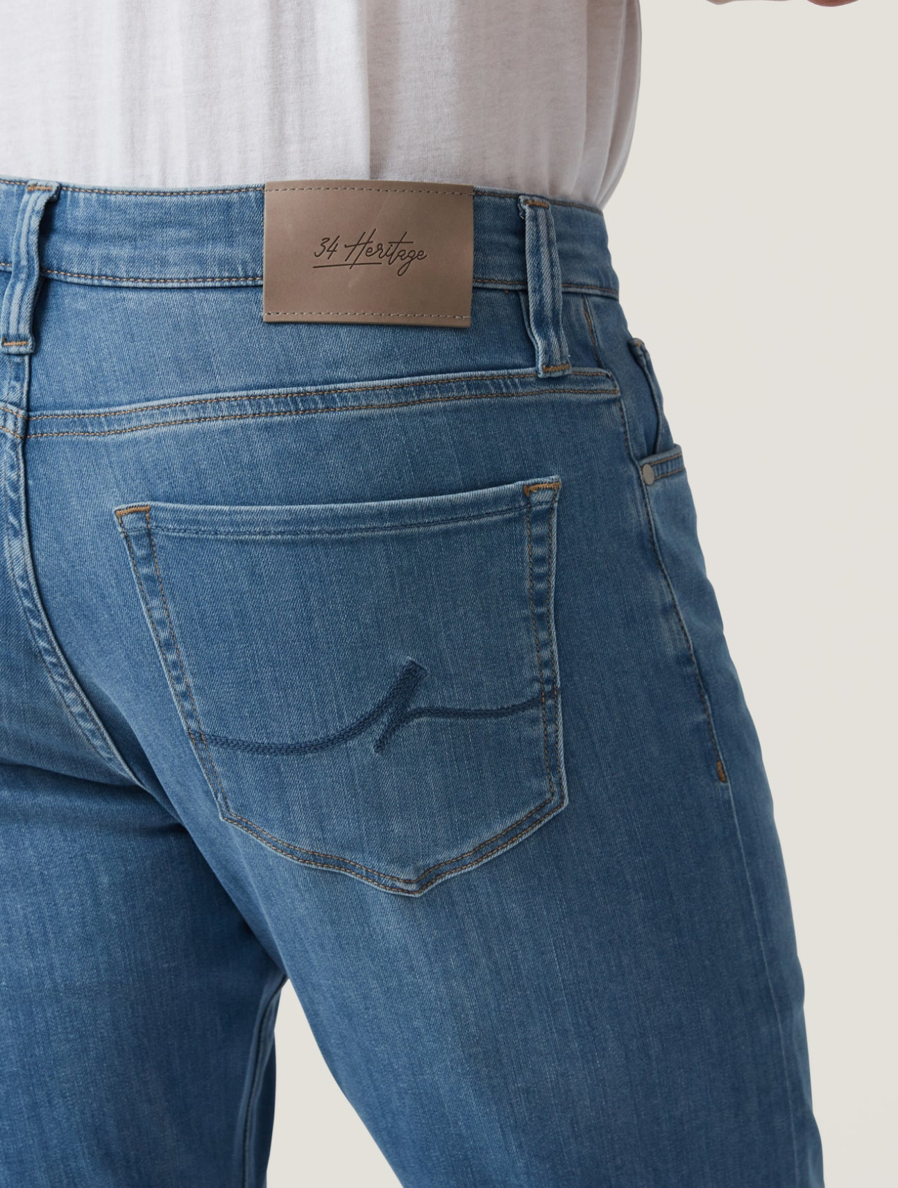 Camino Relaxed Straight