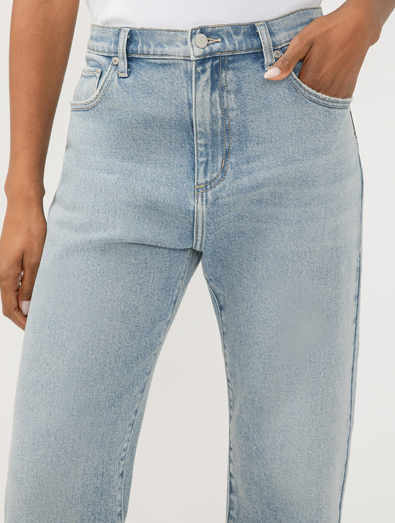 90's Mid Rise Relaxed Straight