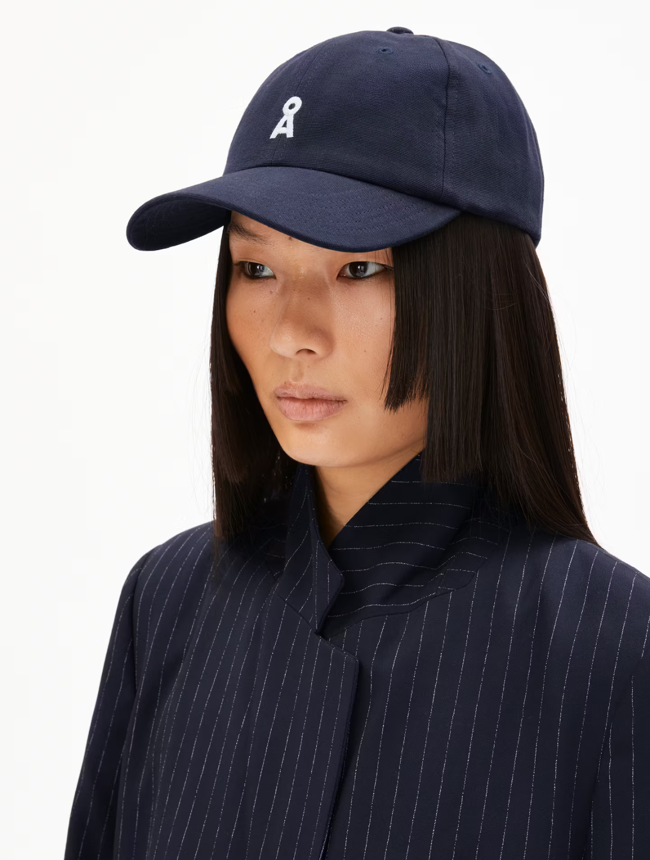 Yenaas Bold Cap
