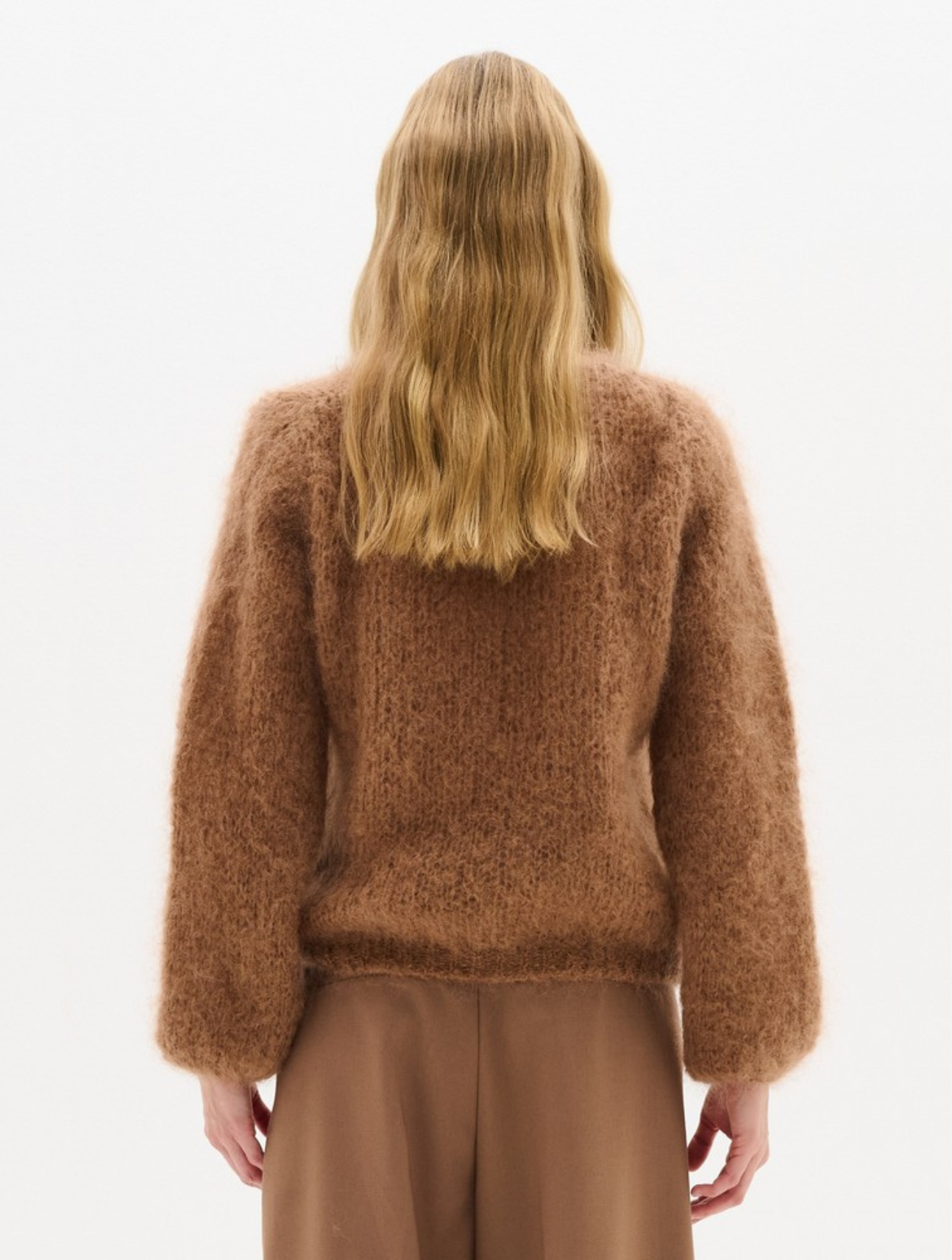 Jetra Pullover
