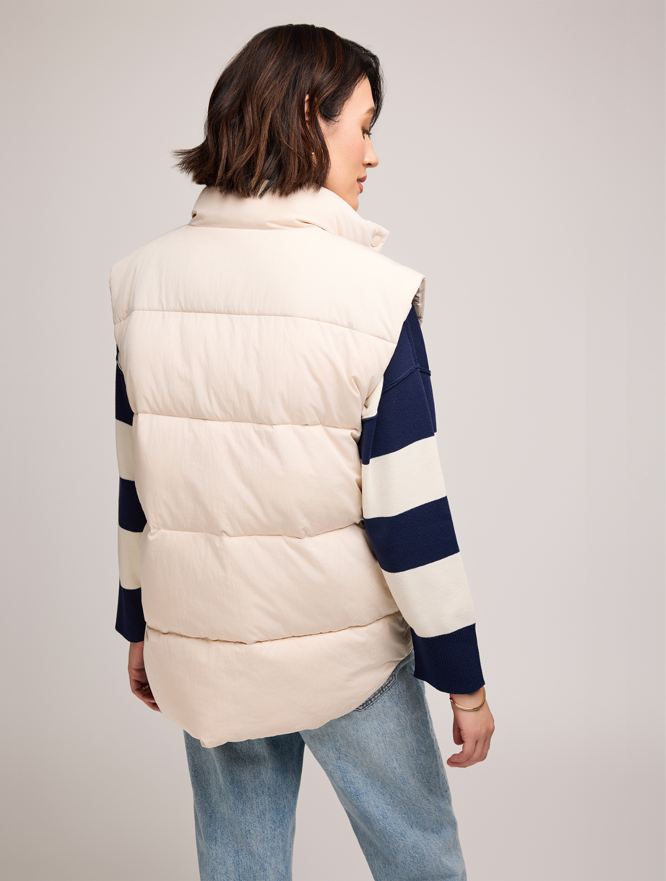 Nora Vest
