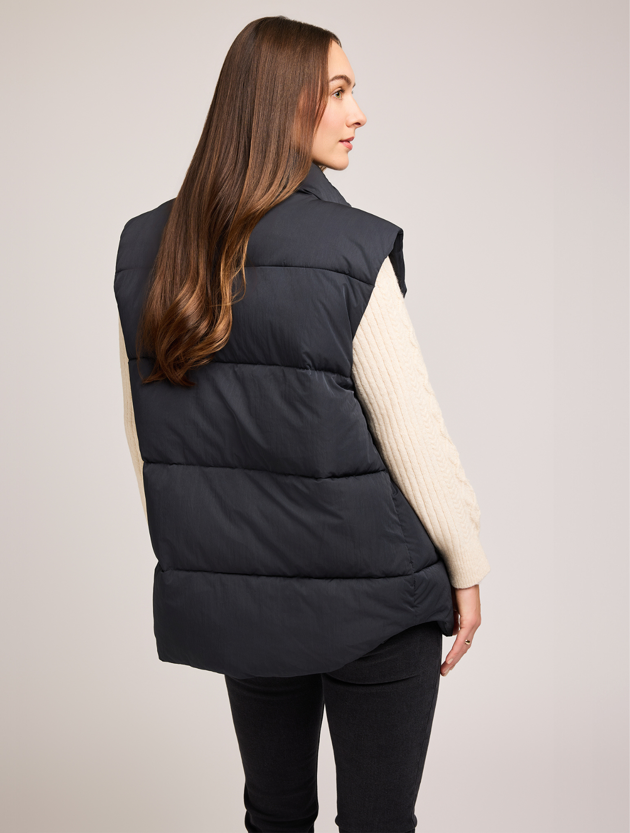 Nora Vest