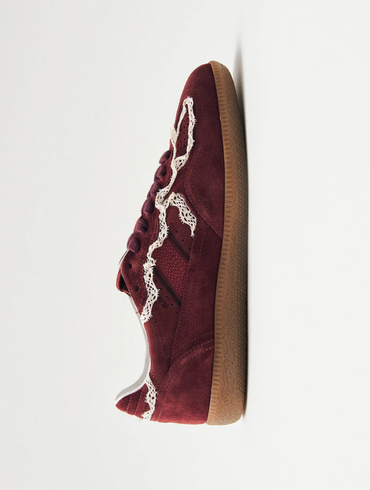 Tb. 490 Crochet Sneakers
