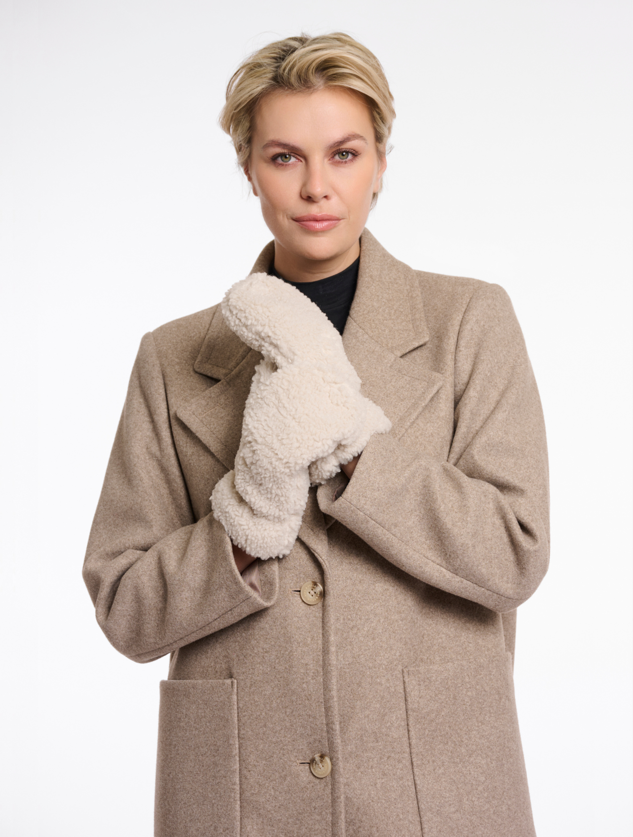 Aleida Teddy Mittens