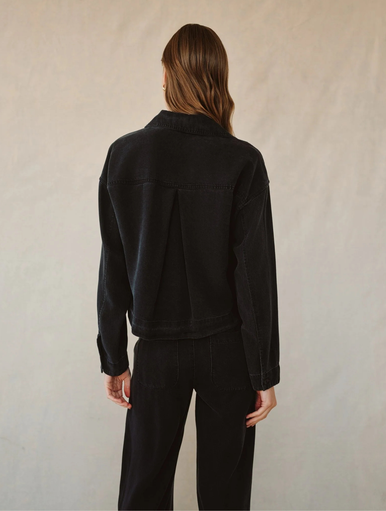 Crop Pocket Button Down