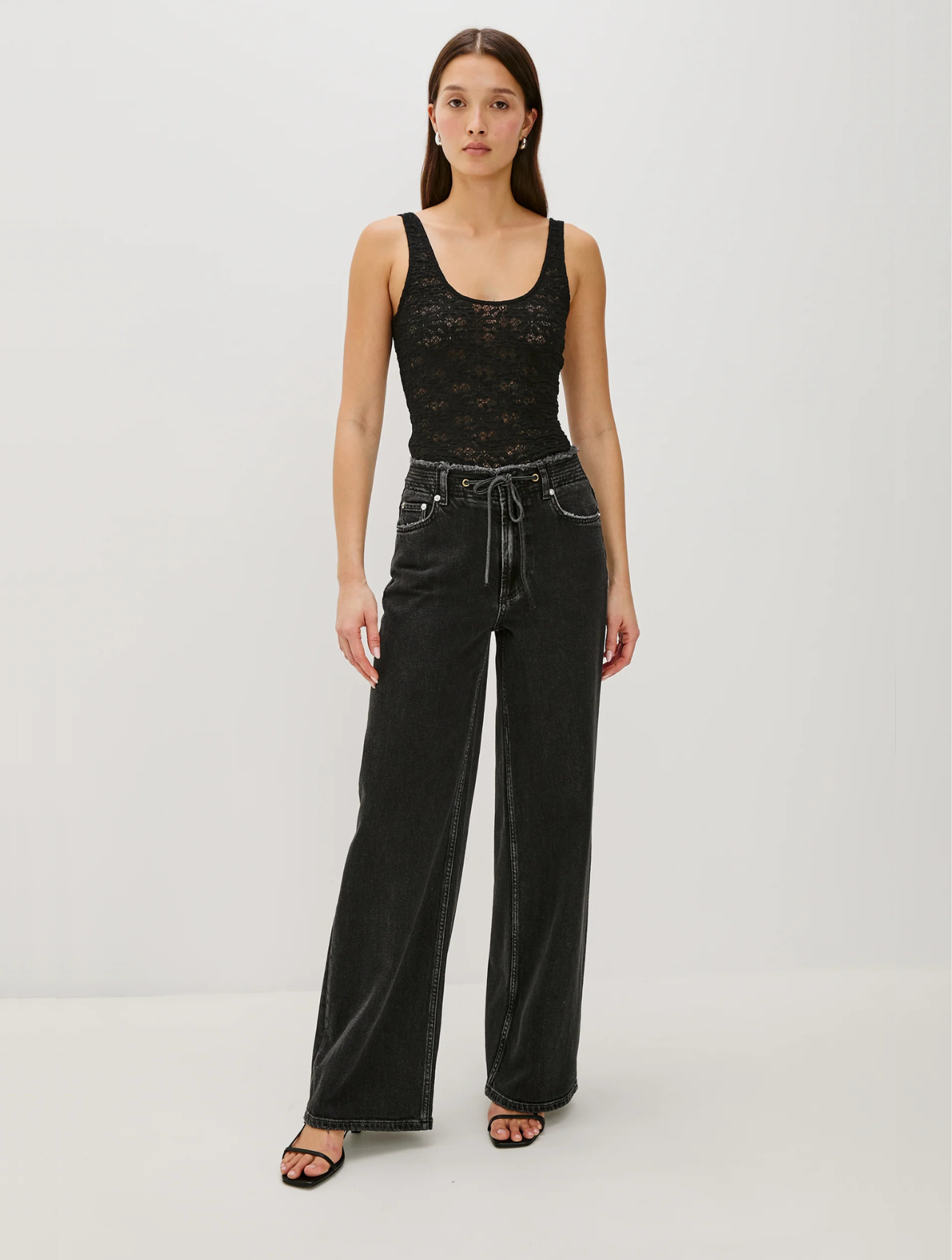Donya Top
