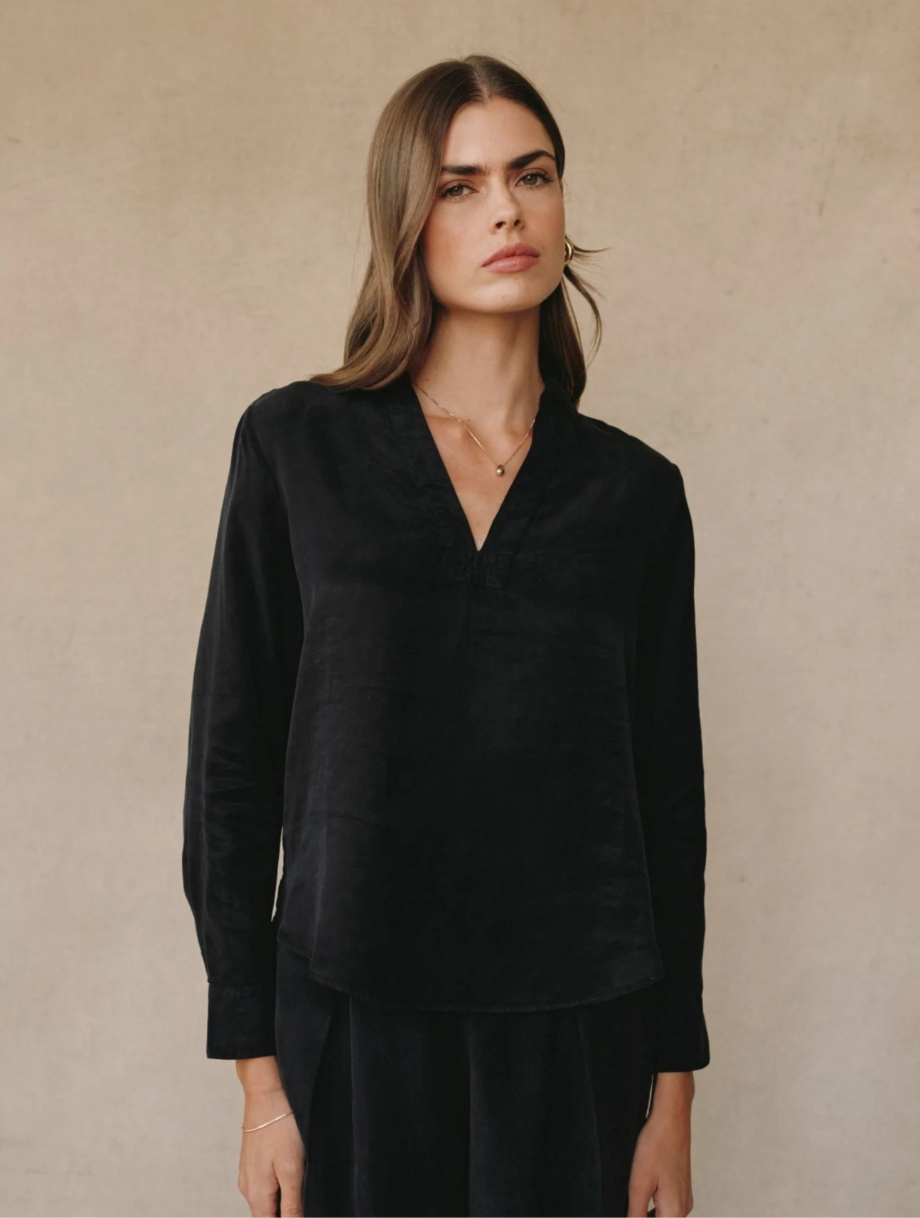 Clean Front Pullover
