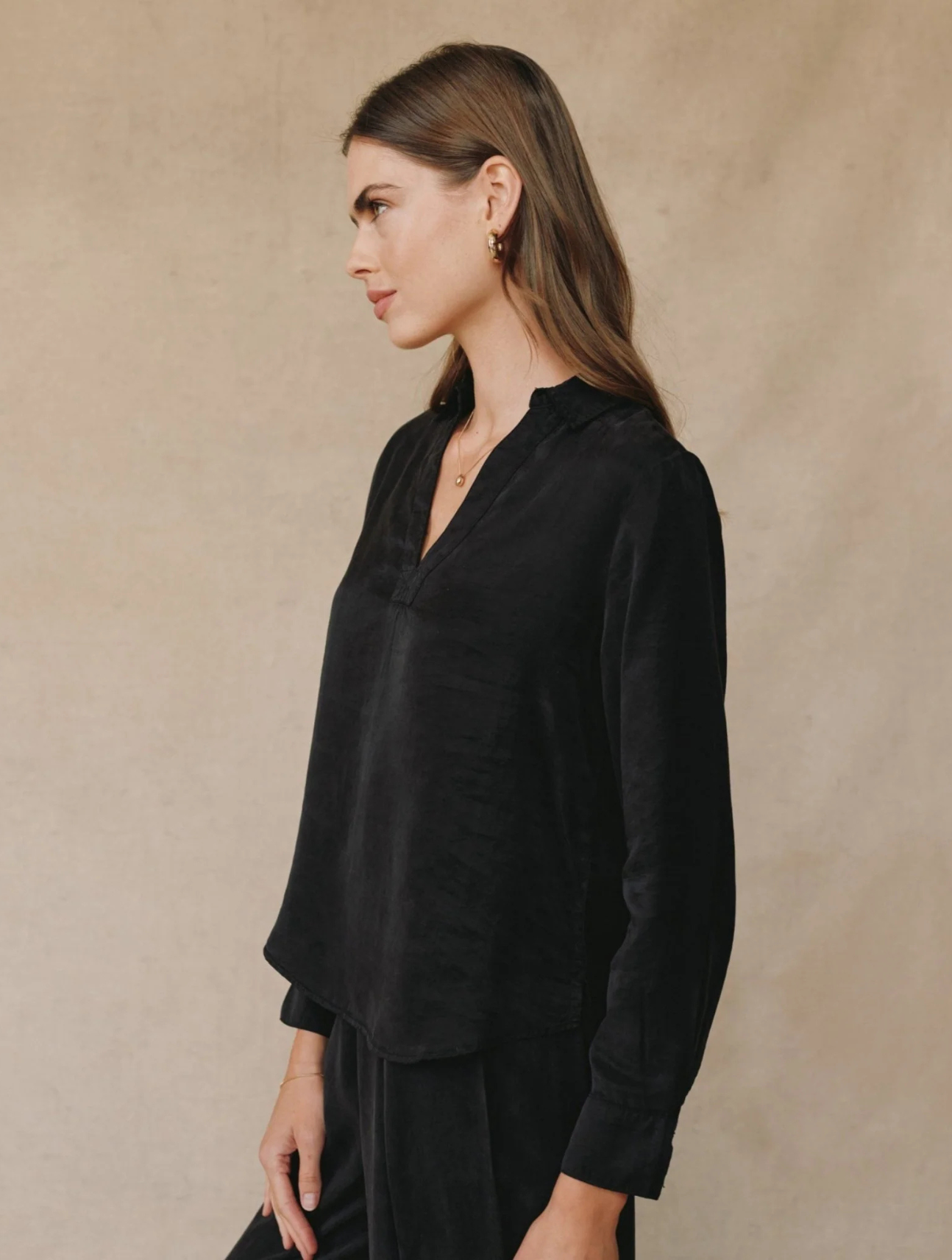Clean Front Pullover