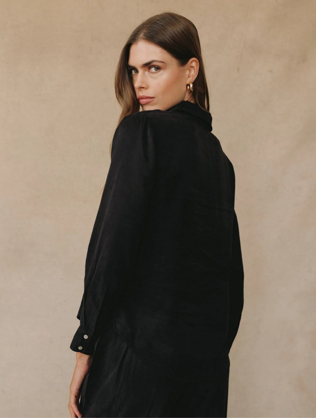 Clean Front Pullover