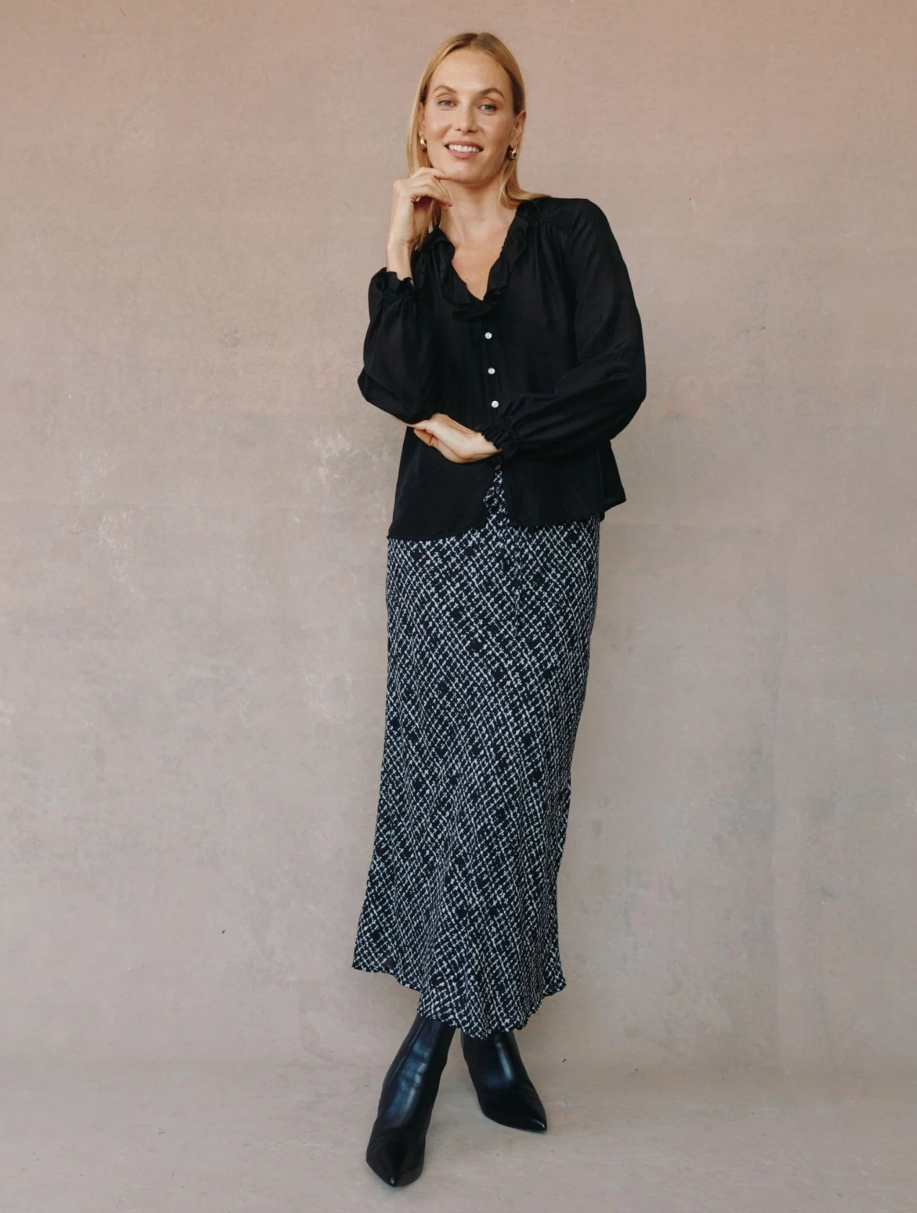 Raglan Ruffle Blouse