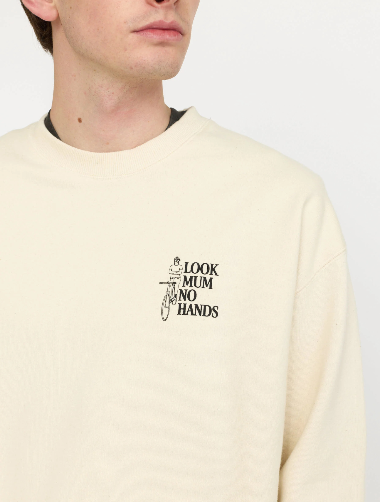 2793 MUM Crewneck