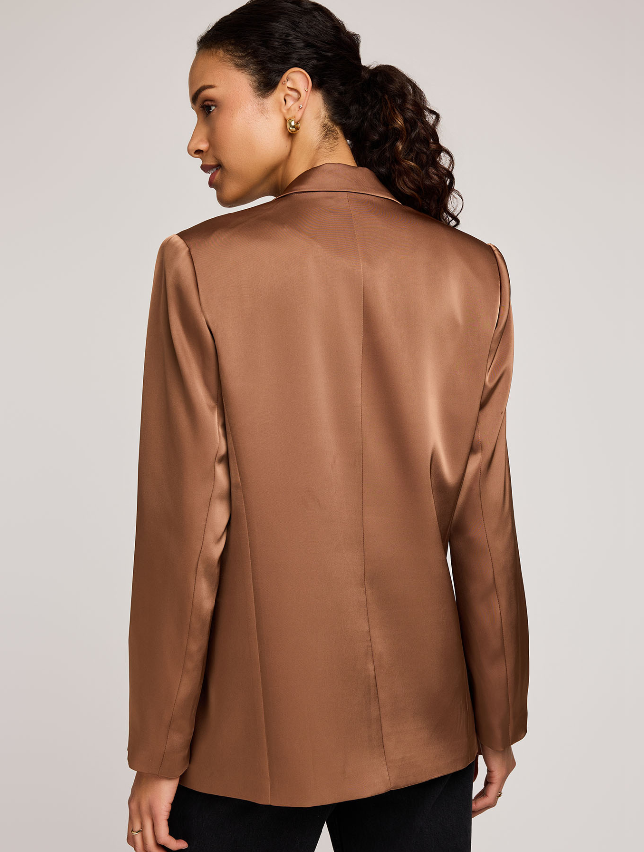 Dione Blazer