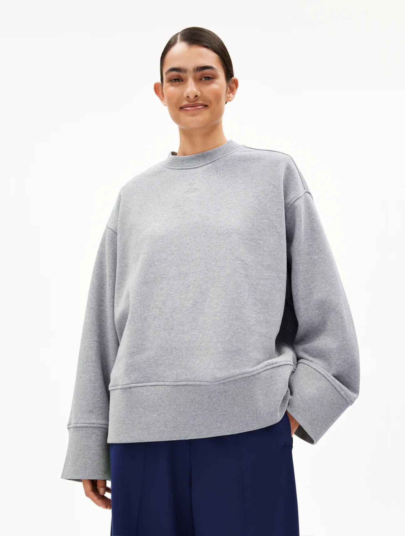 Anwaa Sweatshirt
