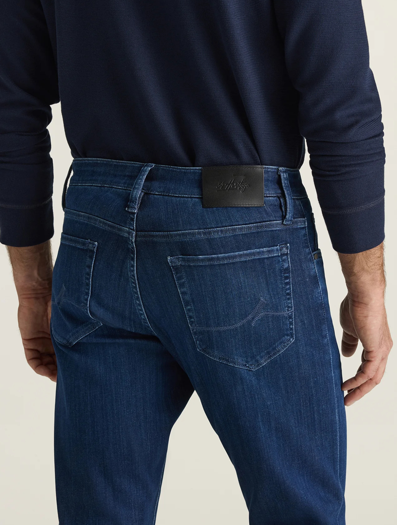 Camino Relaxed Straight Jeans