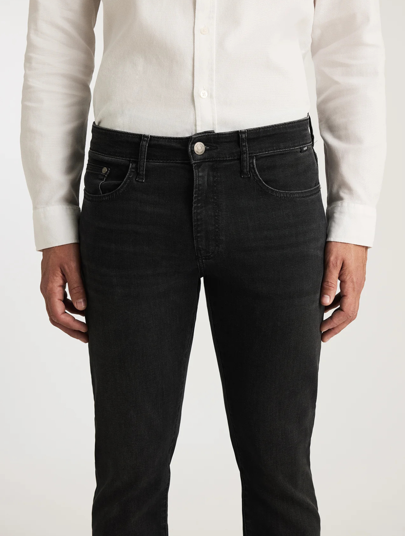 Marcus Slim Straight