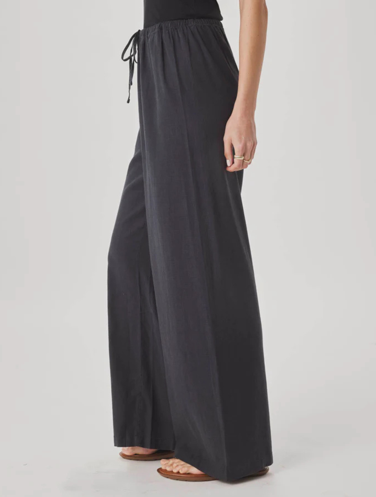 Valerie Pant