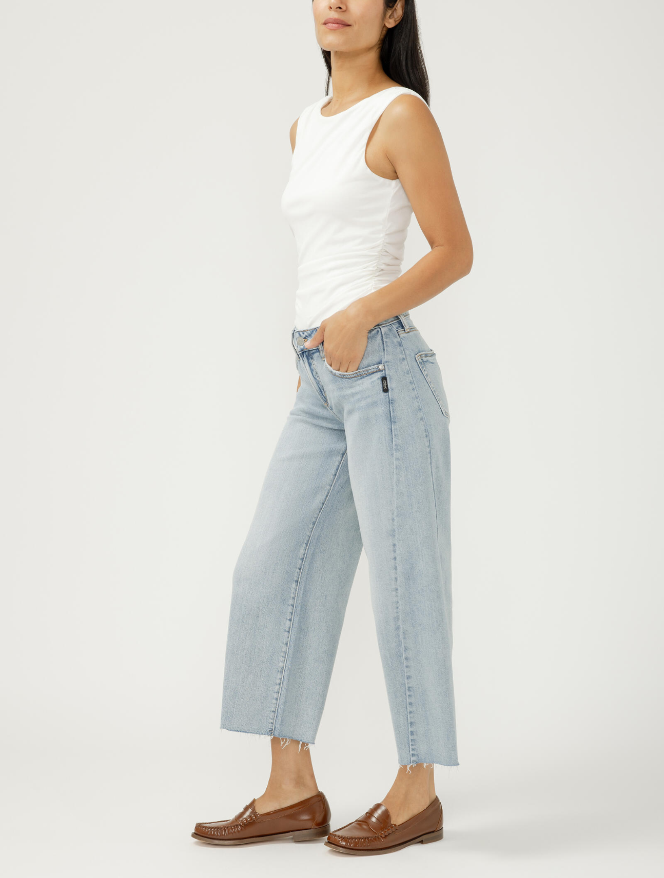 Suki Mid Rise Cropped Wide Leg Jeans
