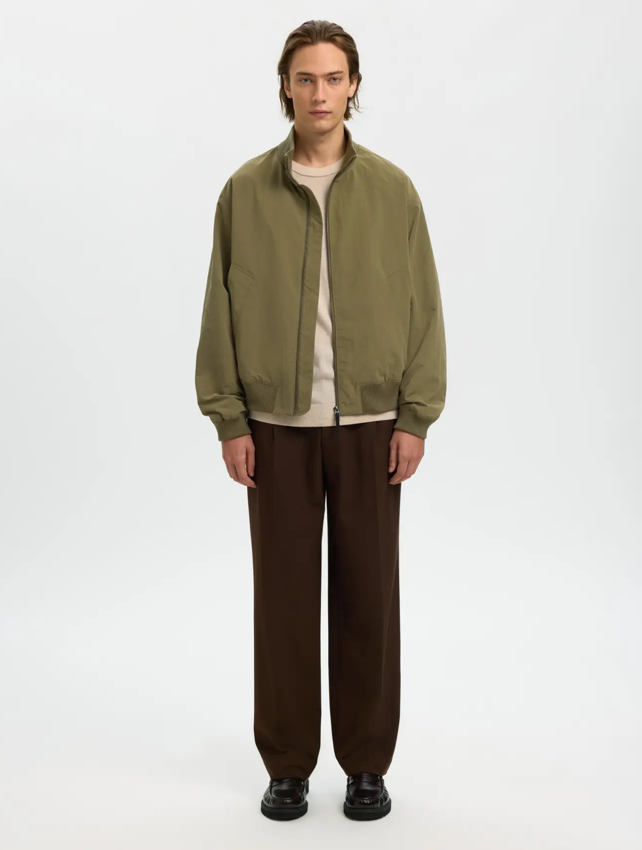 Dylan Relaxed Bomber