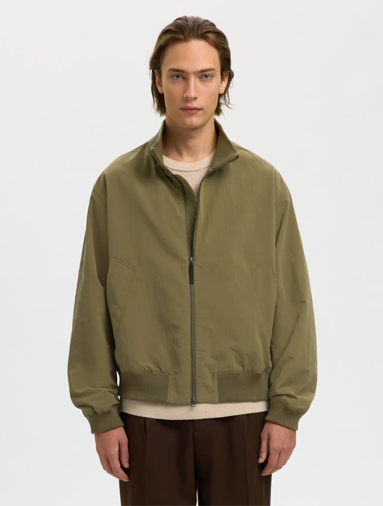 Dylan Relaxed Bomber