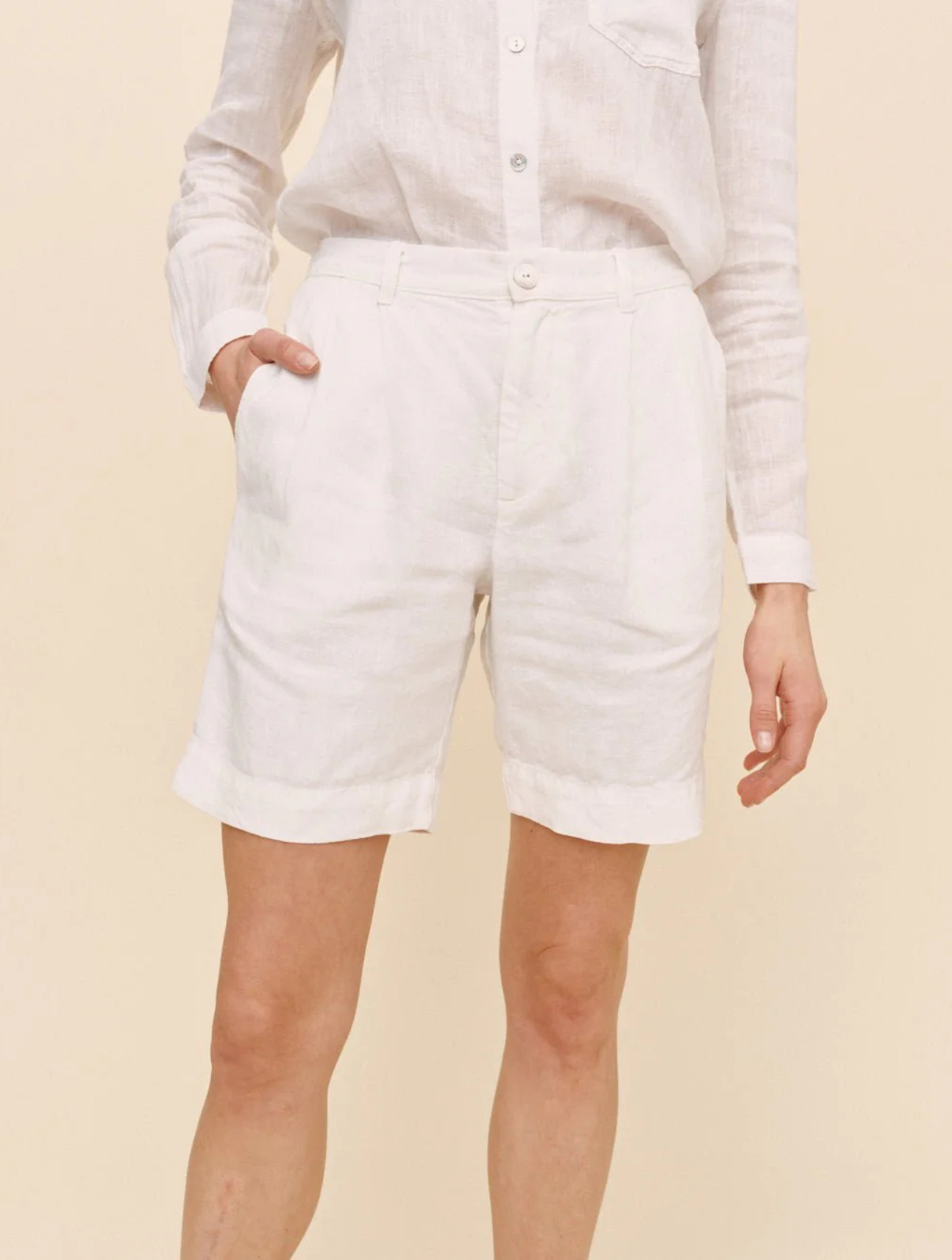 Pleated Bermuda Short