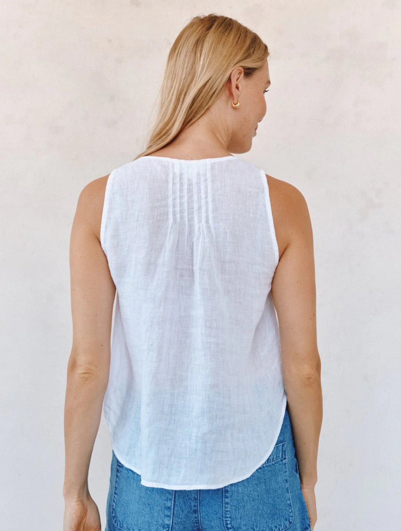 Sleeveless V-Neck Pintuck Top