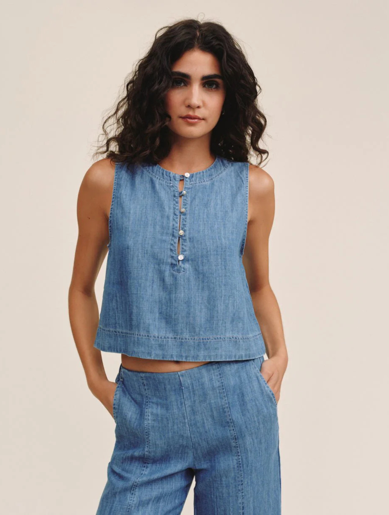 Sleeveless Placket Pullover