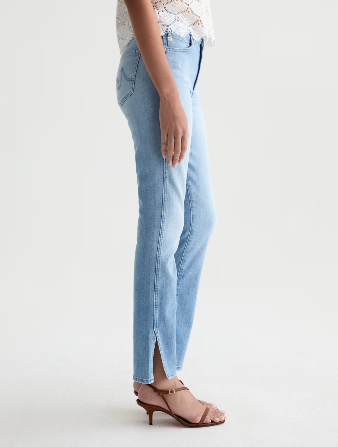 Mari Slim Straight