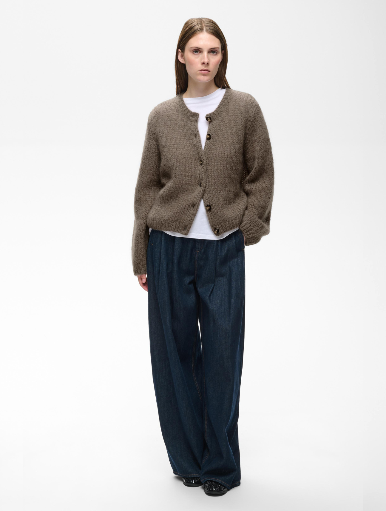 Jetra Cardigan