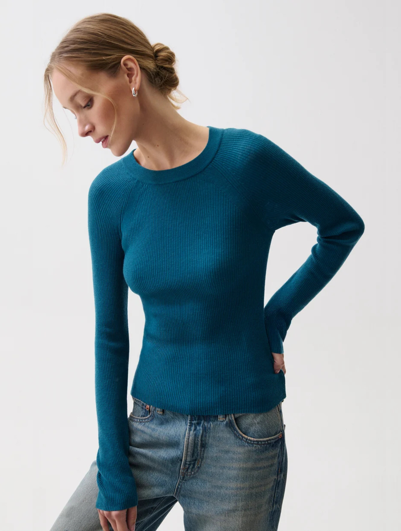 Juno Featherweight Sweater