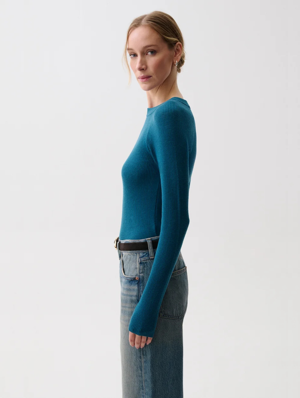 Juno Featherweight Sweater