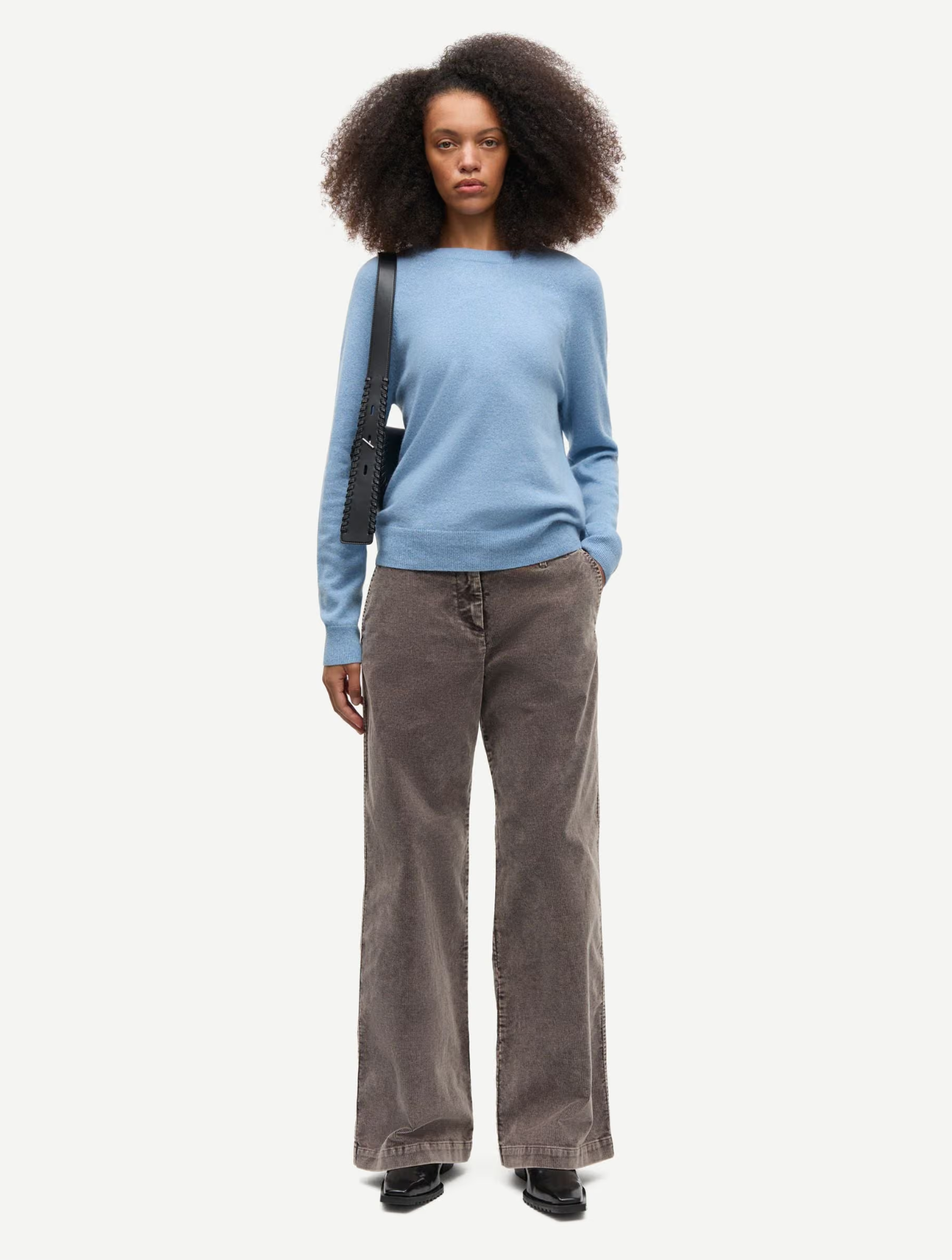 Boston O-Neck Sweater