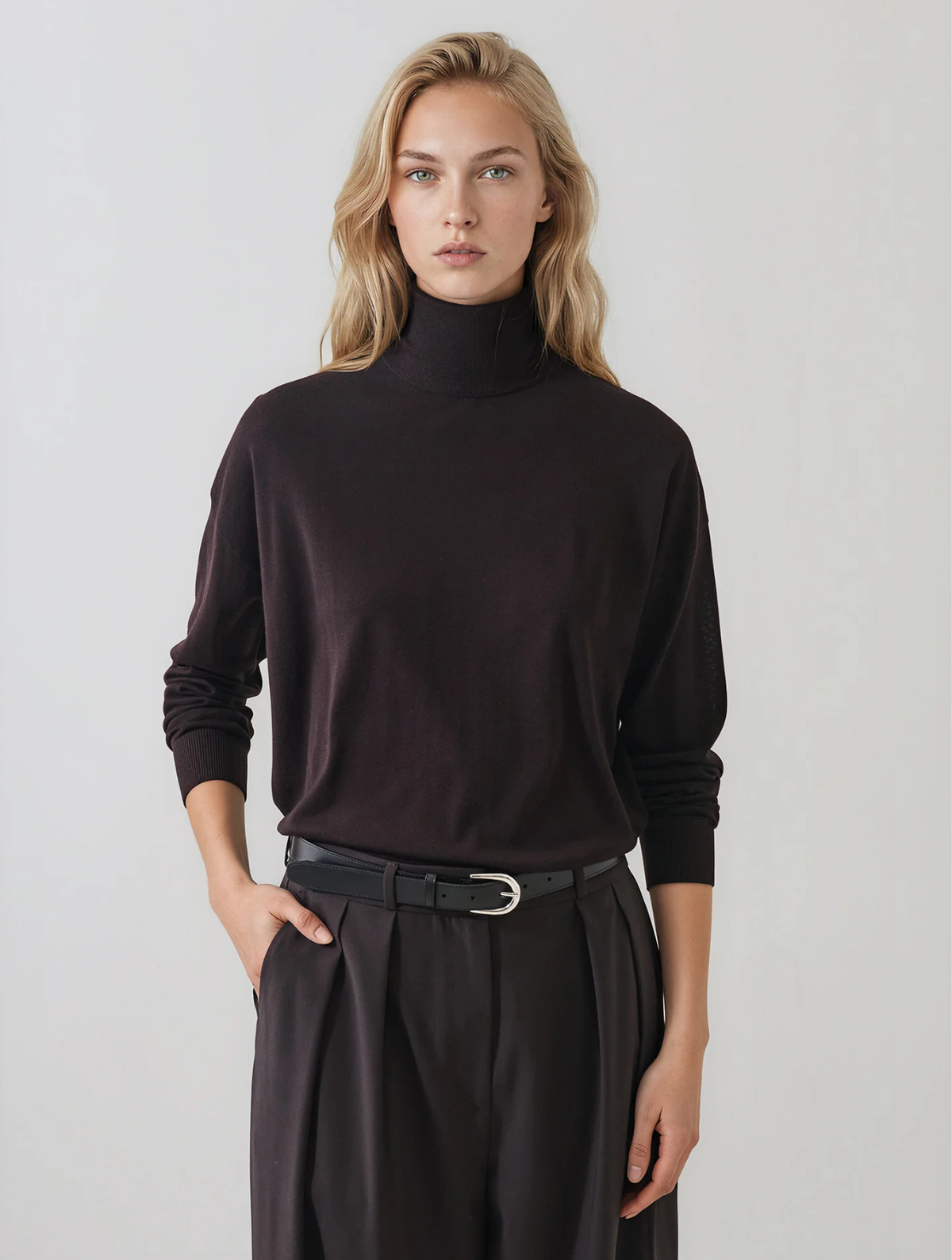 Extra-Fine Merino Relaxed Turtleneck