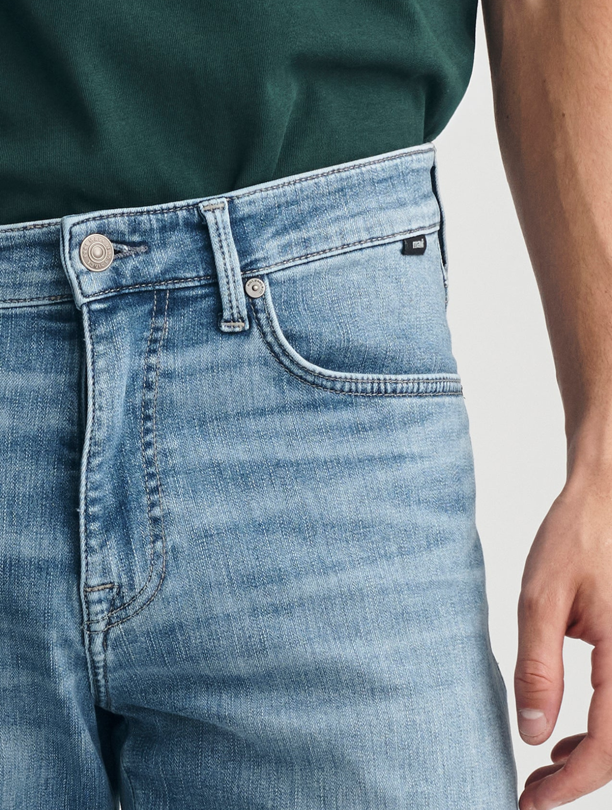 Zach Straight Leg Jeans