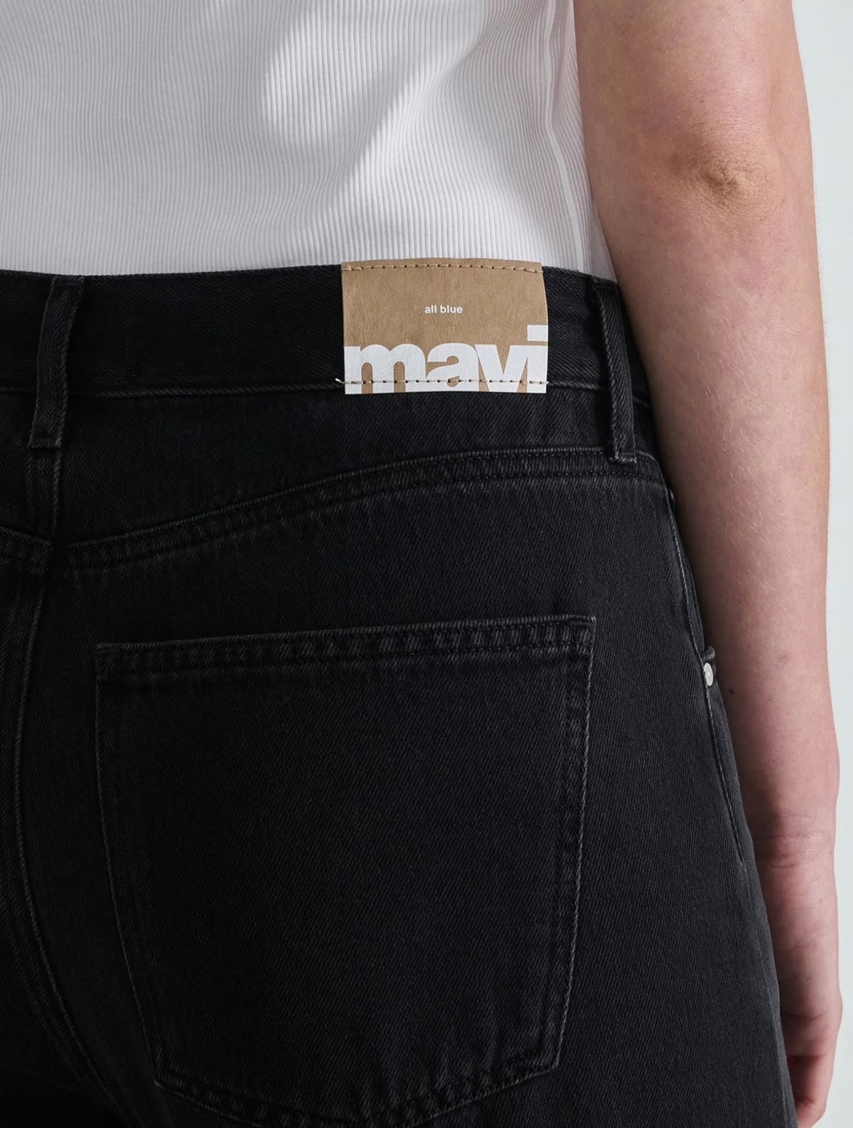 Nella Wide Leg Jeans