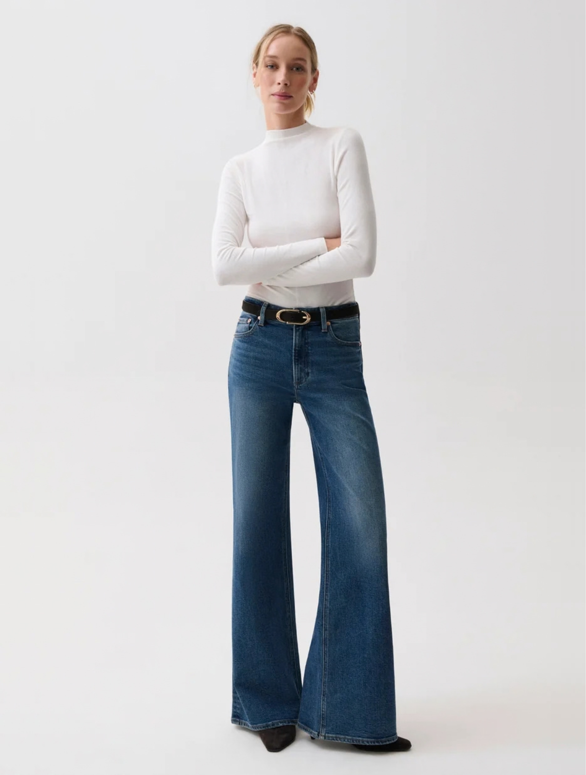 Vivian Mid Rise Wide Leg