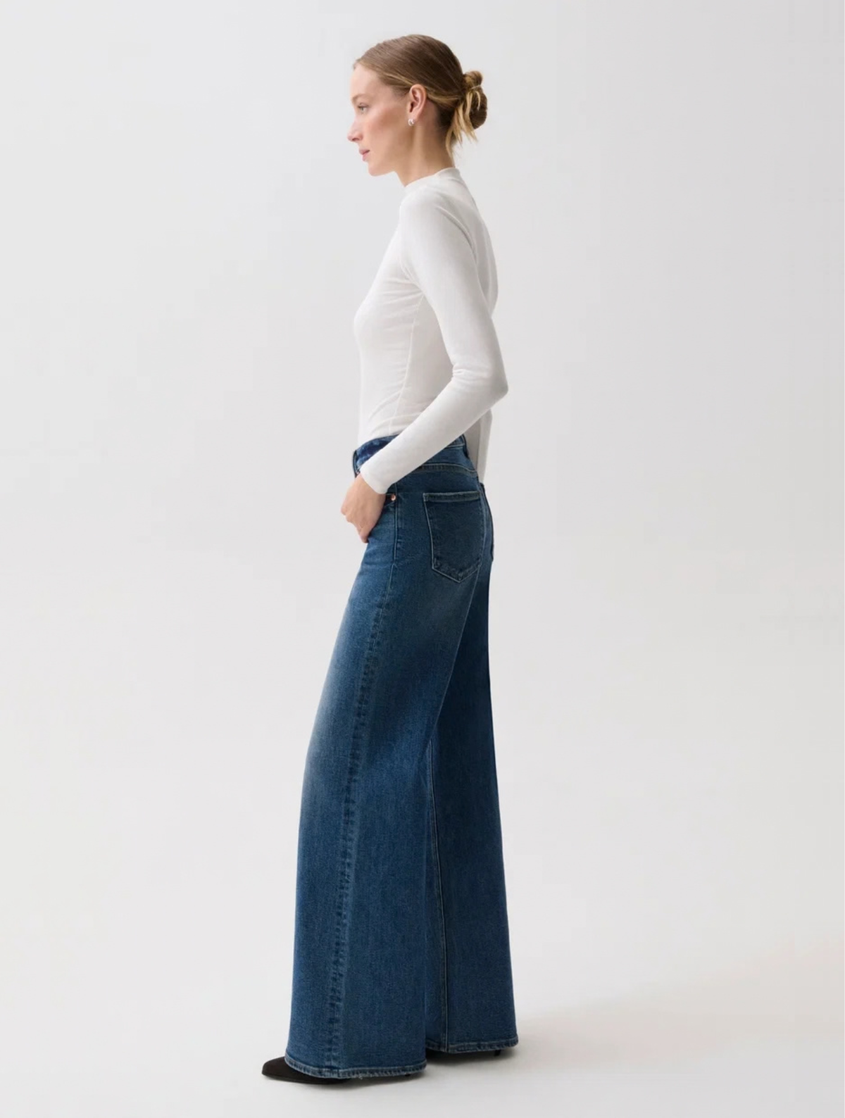 Vivian Mid Rise Wide Leg