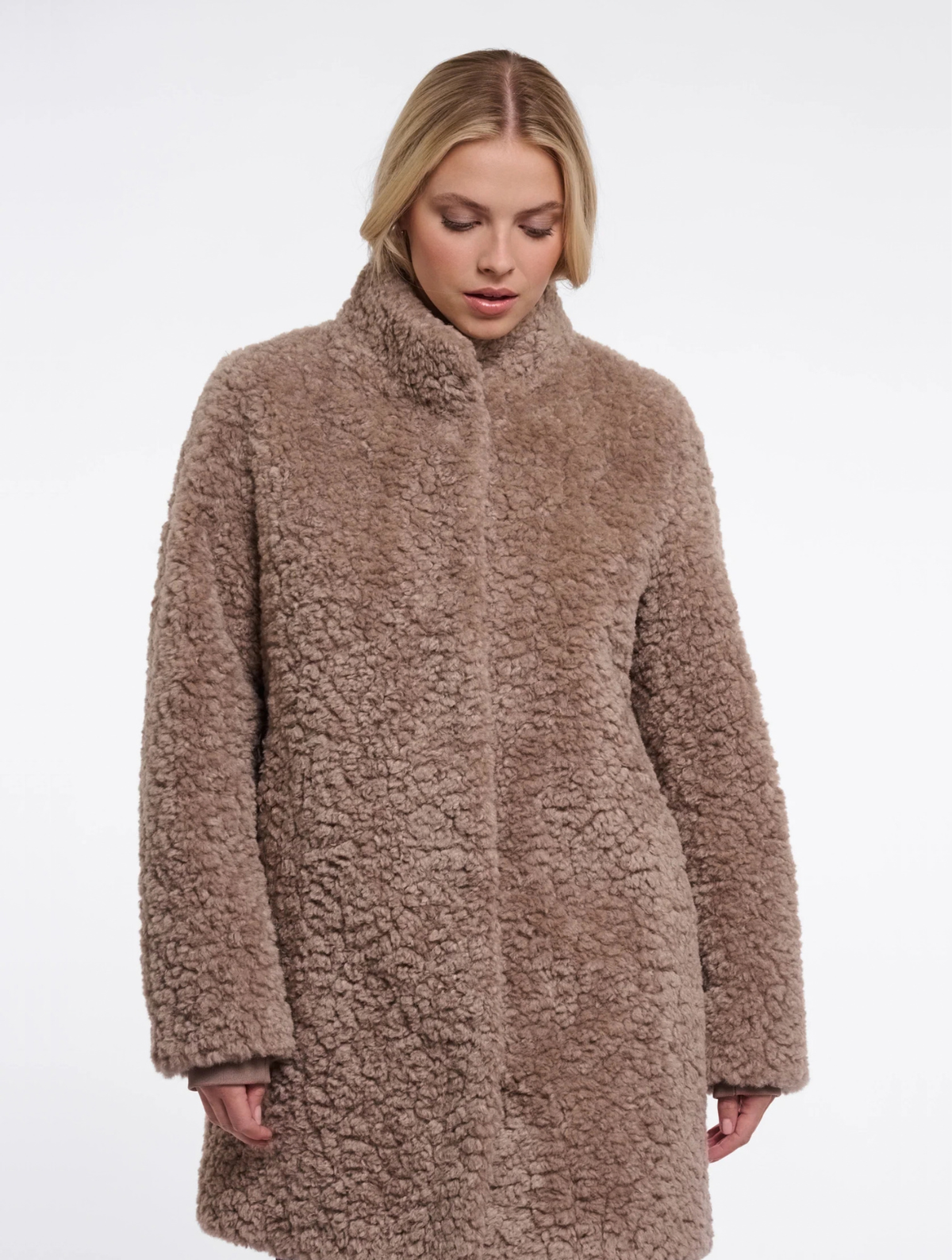 Lexis Coat