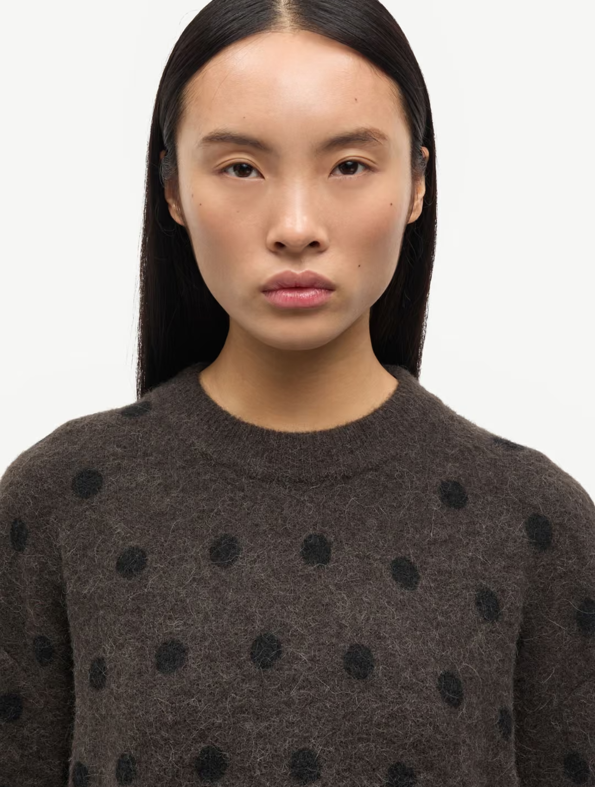 Anour O-N Sweater
