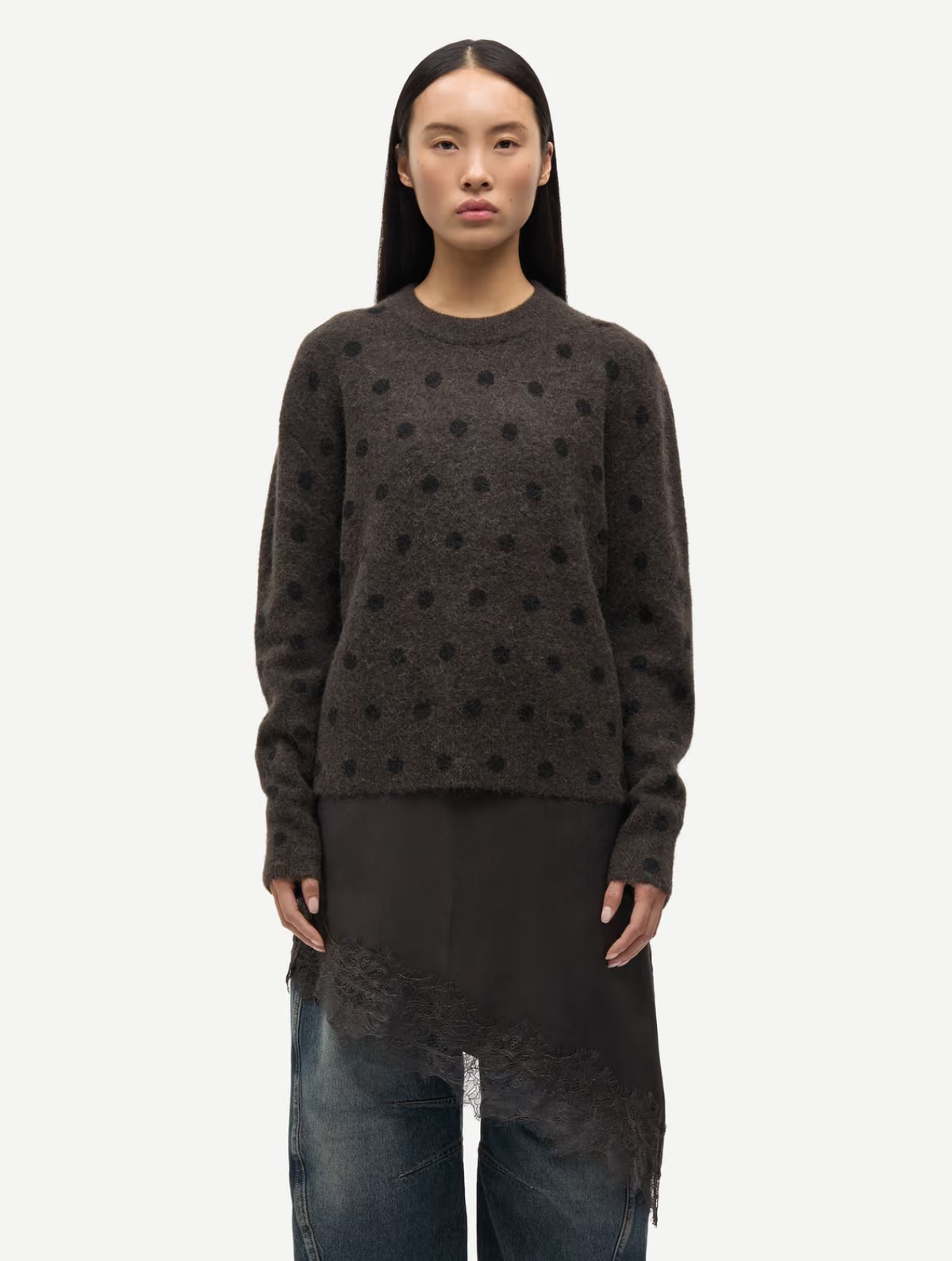 Anour O-N Sweater