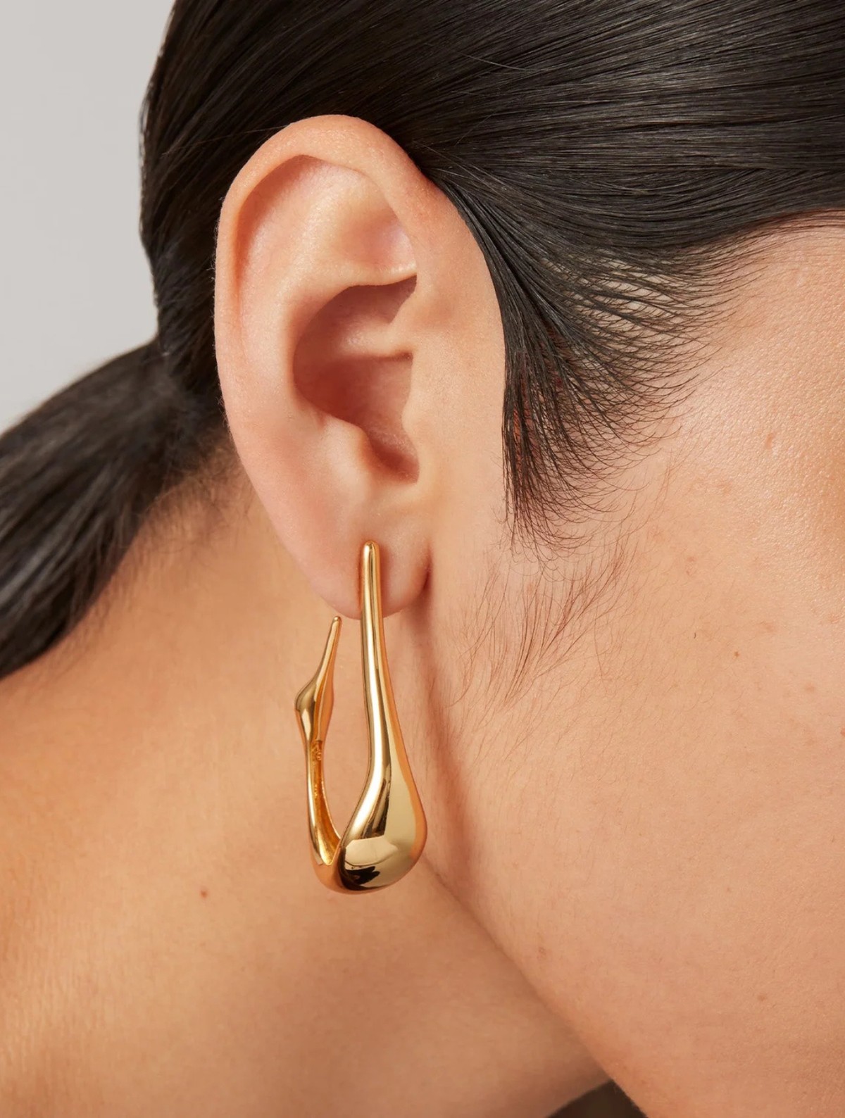 Colette Hoop Earrings - Medium