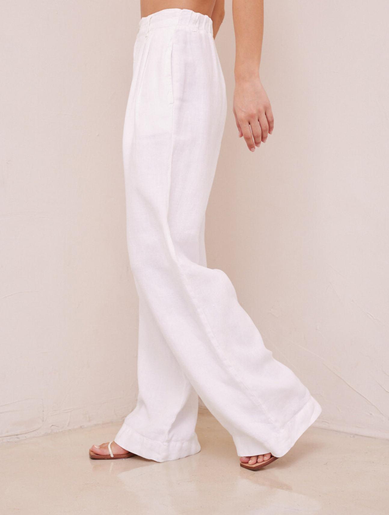Pleated Wide Leg Linen Trouser
