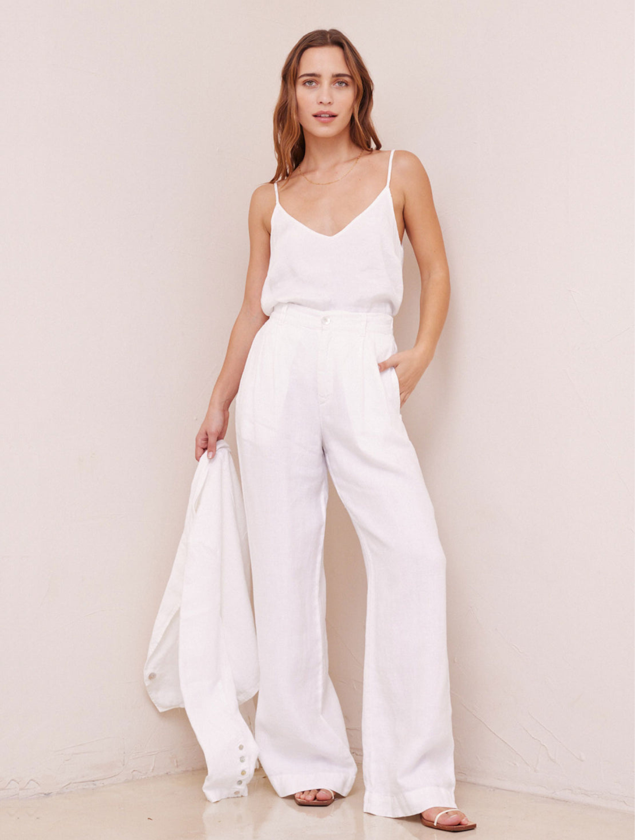 Pleated Wide Leg Linen Trouser