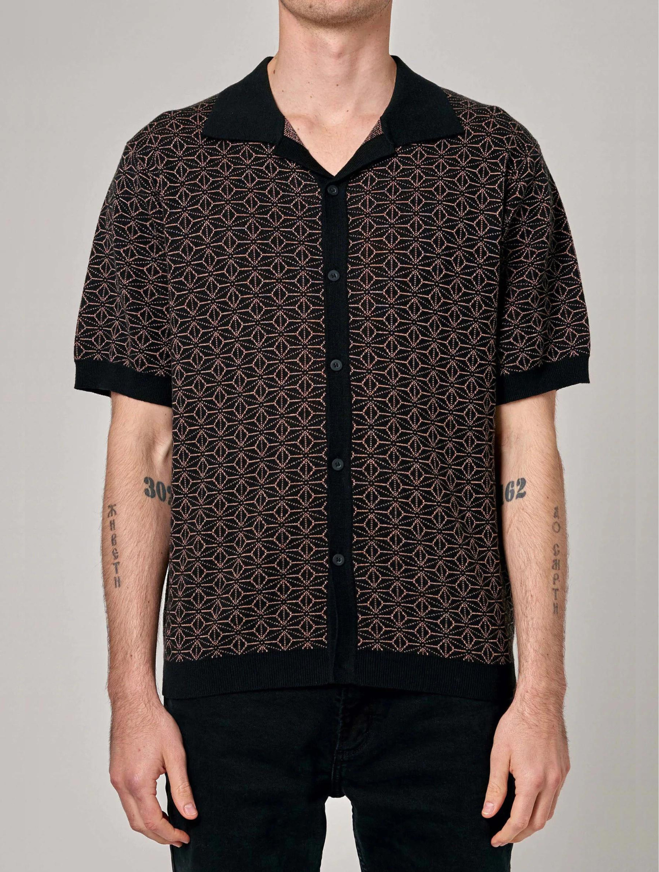 Bowler Pattern Knit Shirt